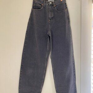 Topshop Grey Denim with Rose Gold Accents Baggy High-Rise Jeans W25 L32